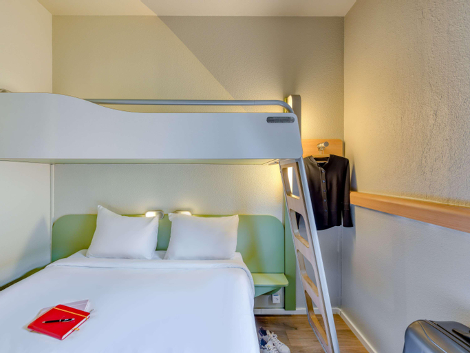 Bedroom 19