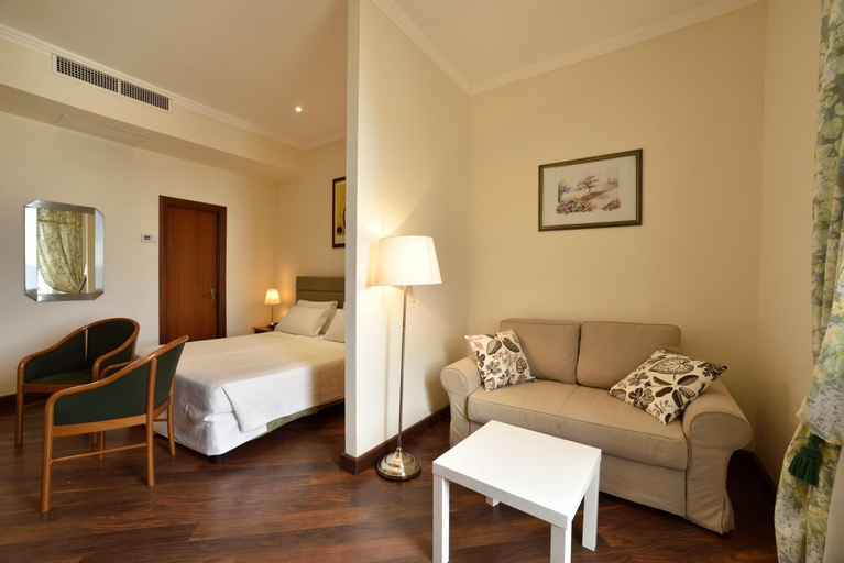 Bedroom 13