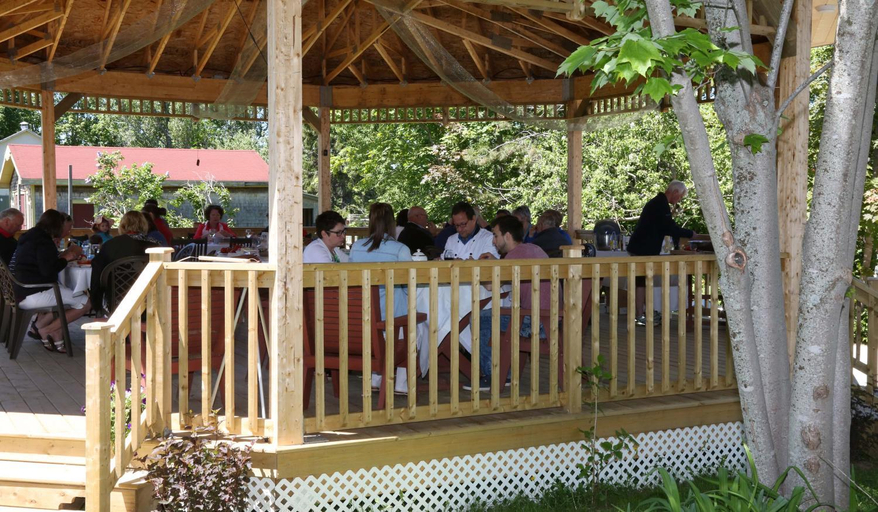 Facilities 4, Complexe d'hebergement la Maison touristique Dugas, Gloucester
