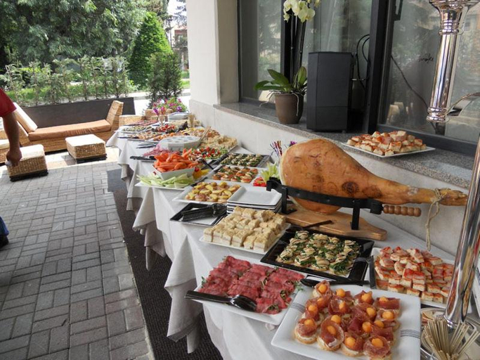 Food & Drinks 4, Drake, Modena
