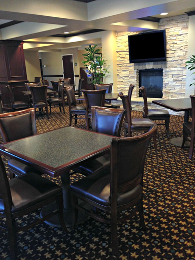 Food & Drinks 4, Wingate By Wyndham Charleston University Boulevard, Charleston