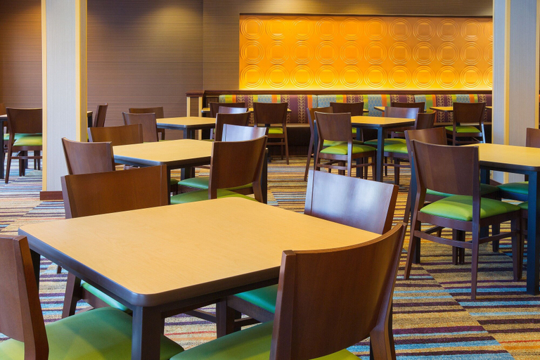 Food & Drinks 4, Fairfield Inn & Suites by Marriott Columbus OSU, Franklin