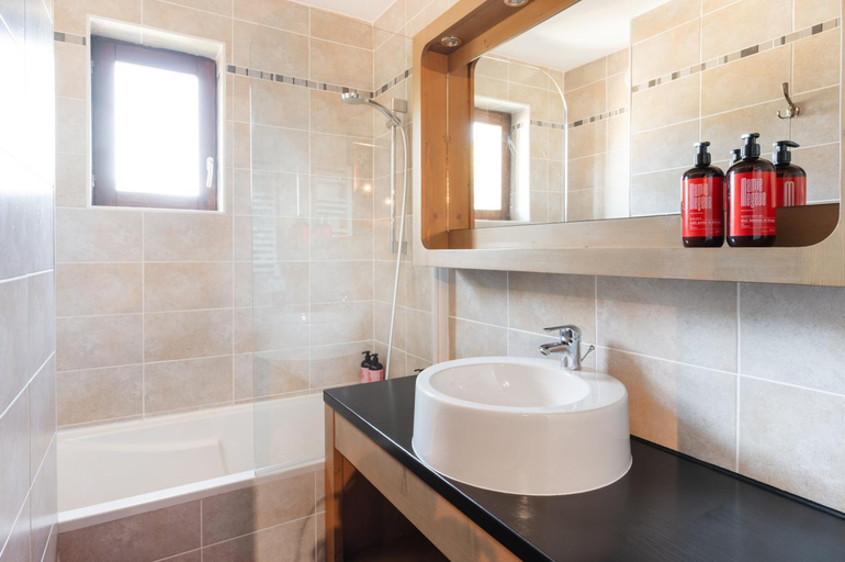 Bathroom 3, Mamie Megeve Hotel, Haute-Savoie