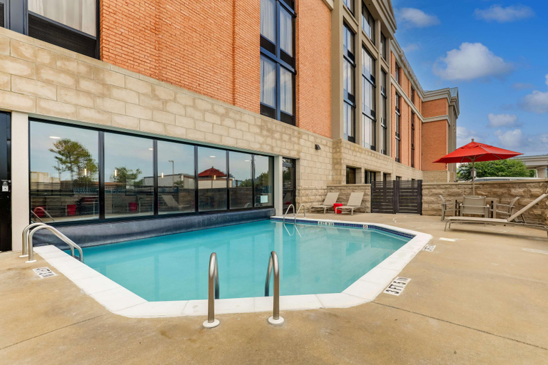Sport & Beauty 4, Drury Inn & Suites Birmingham Lakeshore Drive, Jefferson