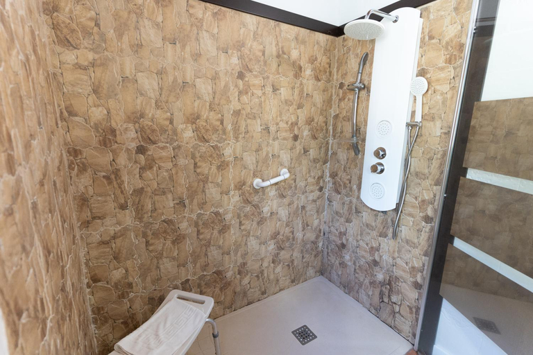Bathroom 3, El Manantial Del Fresno - Casas Rurales En Hervas, Cáceres