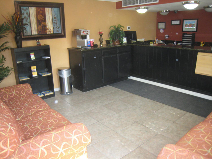 Public Area 2, Motel 8, Kern