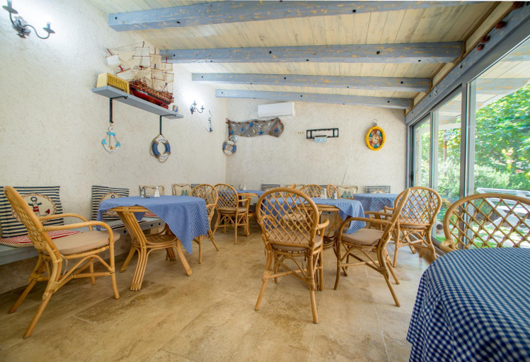 Food & Drinks, Medin Apartments BluVista