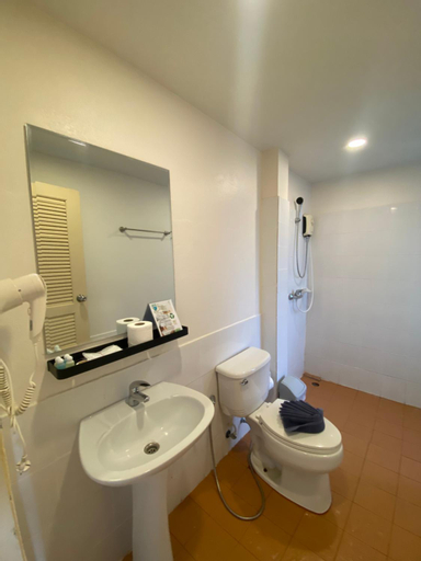 Bathroom 17