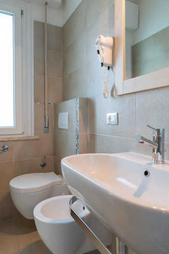Bathroom 17