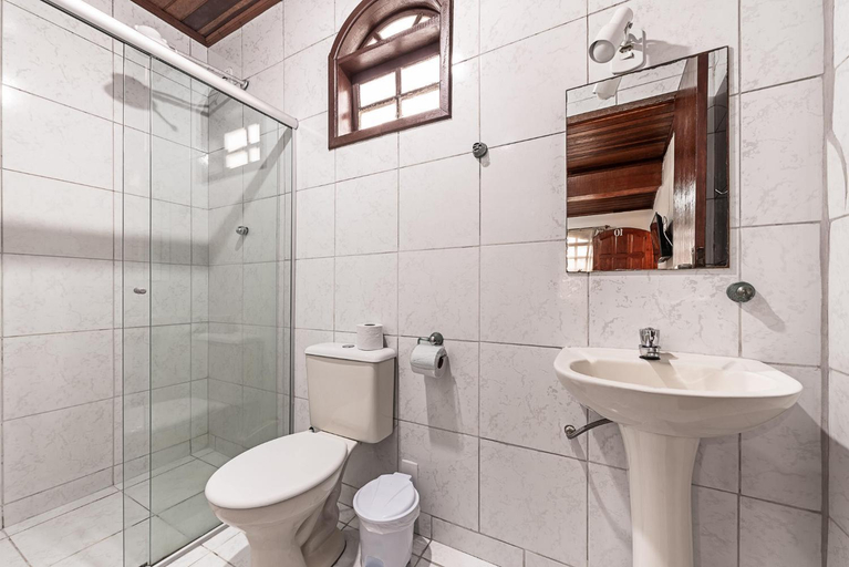 Bathroom, Pousada Acqua Marina, Parati