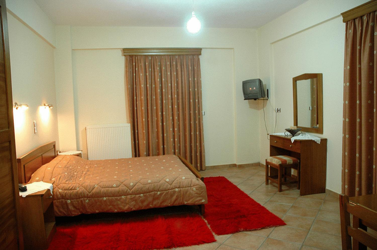 Bedroom 2, Aroanios Hotel, West Greece