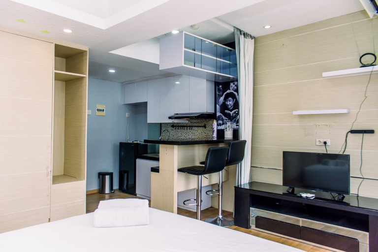 Others 2, Comfort and Warm Studio at Serpong Greenview Apartment By Travelio, Tangerang Selatan