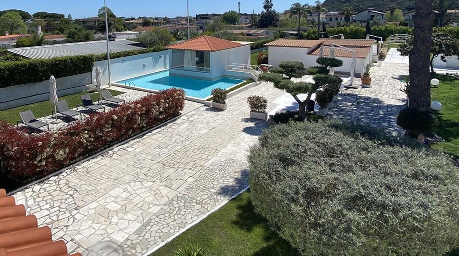 Exterior & Views 2, Female Resort, Latina