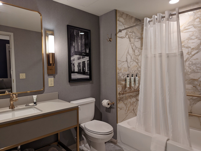 Bathroom 17