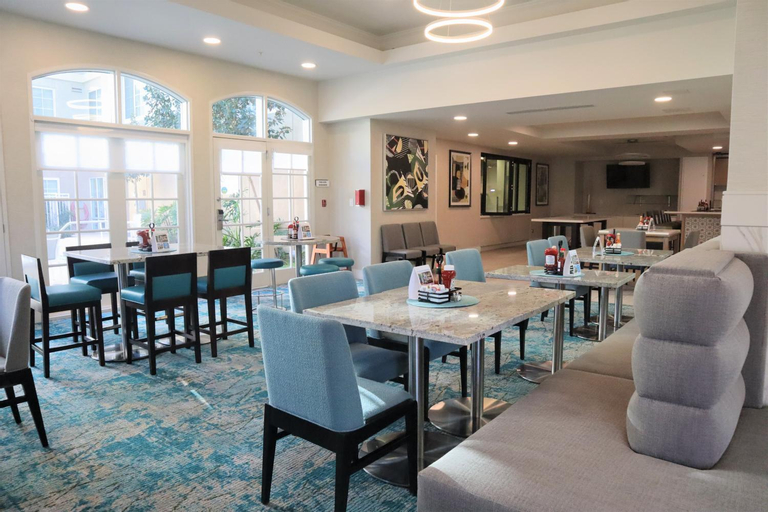 Food & Drinks 5, Hilton Garden Inn Calabasas, Los Angeles