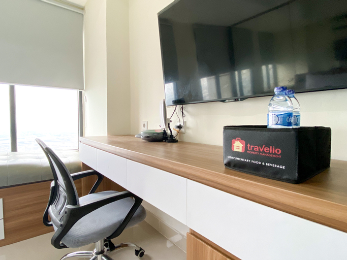 Cozy Living Studio Pollux Chadstone Apartment By Travelio, Cikarang