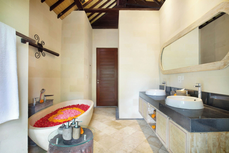Bathroom 4