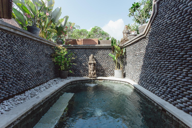 Swimming Pool 17