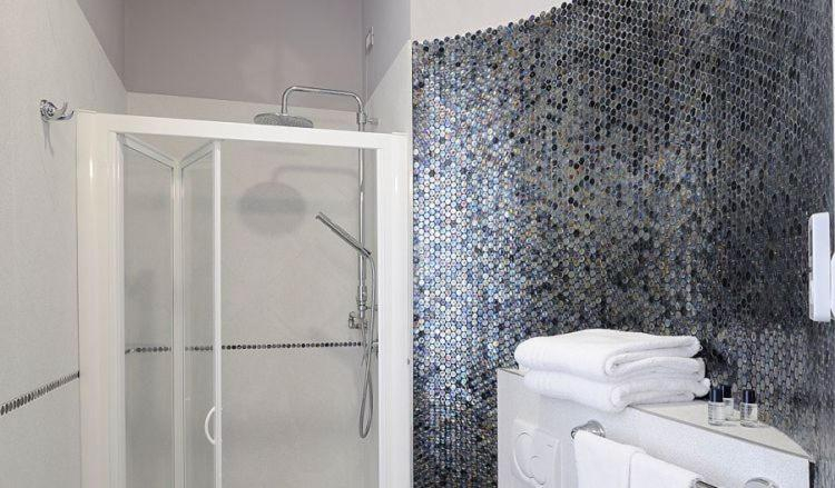 Bathroom 4