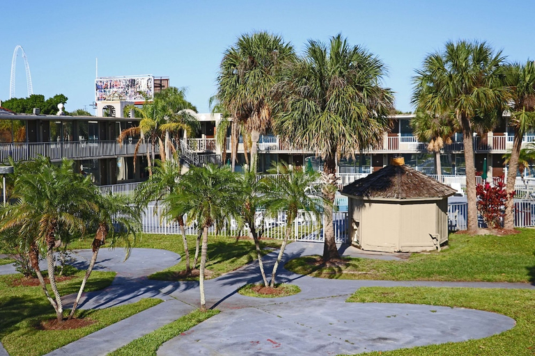 Exterior & Views 1, Howard Johnson by Wyndham Orlando/International Drive, Orange