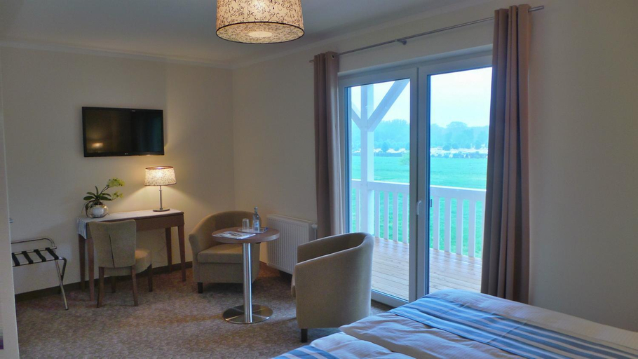 Bedroom 3, Ostseehotel Boltenhagen, Nordwestmecklenburg