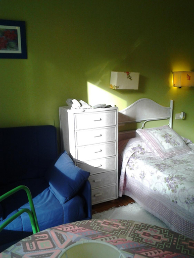 Others 4, Hostal Solpor, Pontevedra
