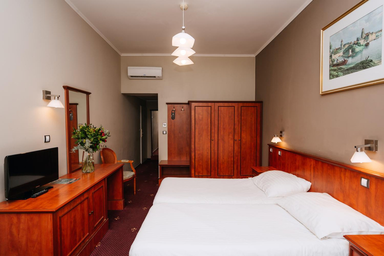Bedroom 2, Union Hotel Prague, Praha 5