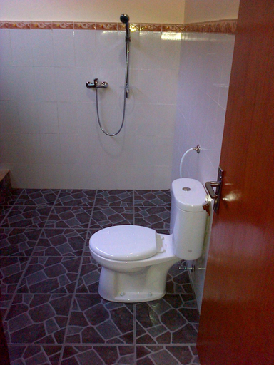 Bathroom 5, Bayumantra Bungalows, Buleleng