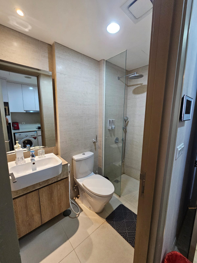 Bathroom, PIK GOLD COAST By All Property Residence, North Jakarta
