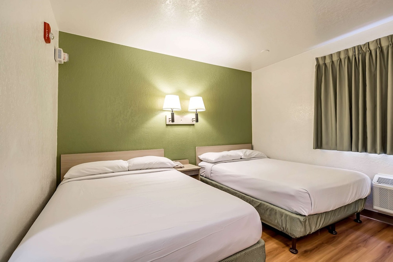 Bedroom 2, Motel6 Ogden, UT- Downtown, Weber