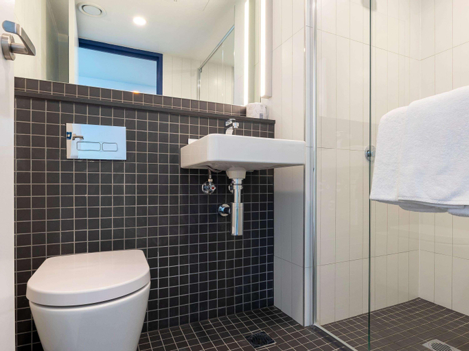 Bathroom 8