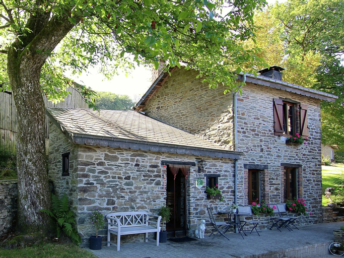 Cottage in Baillamont with terrace, Namur