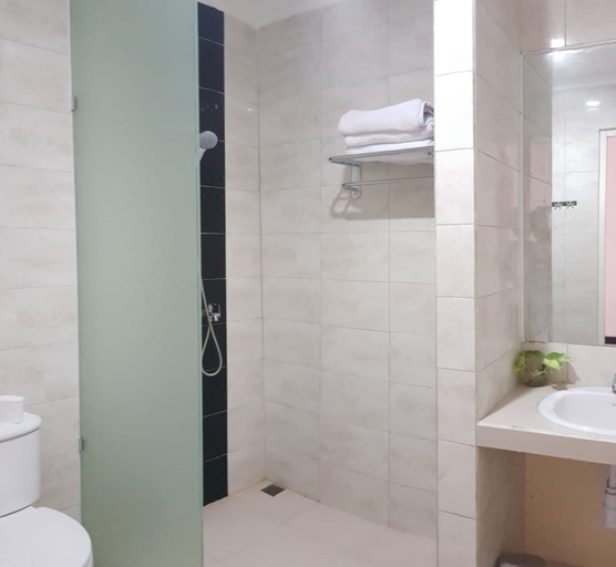 Bathroom 5, PENGINAPAN RSUD R.T NOTOPURO SIDOARJO, Sidoarjo