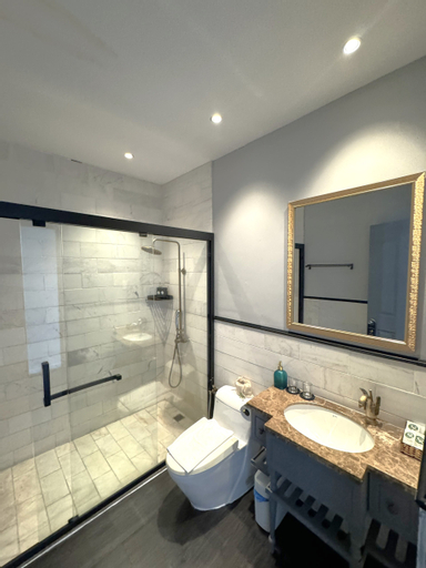 Bathroom 19