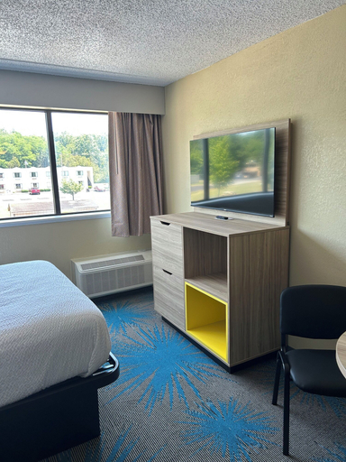 Bedroom 3, Days Inn by Wyndham Gettysburg, Adams