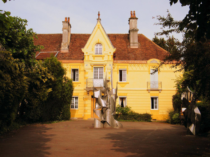Others 5, Villa des Capucins, Haute-Saône