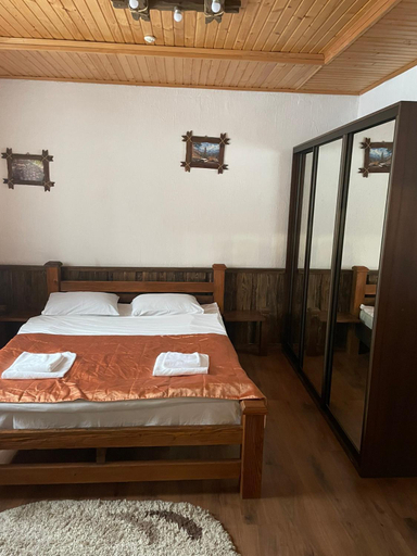 Bedroom 2, Shulc, Nadvirnians'kyi