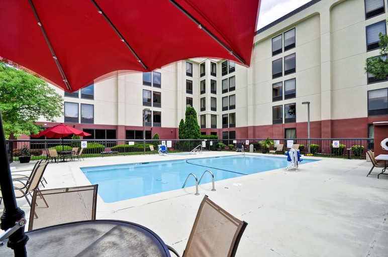 Sport & Beauty 5, Hampton Inn Kansas City Overland Park, Kansas City