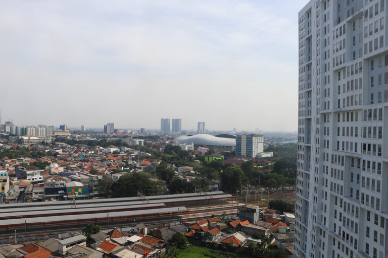Exterior & Views, Minimalist and Cozy 1BR Patraland Urbano Apartment By Travelio, Bekasi
