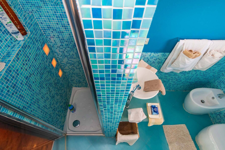 Bathroom 5, Il Mirto Bed and Breakfast, Imperia
