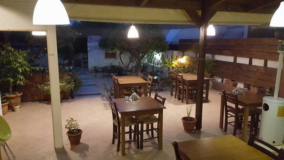 Food & Drinks, Aigialis Apartments & Studios, Crete