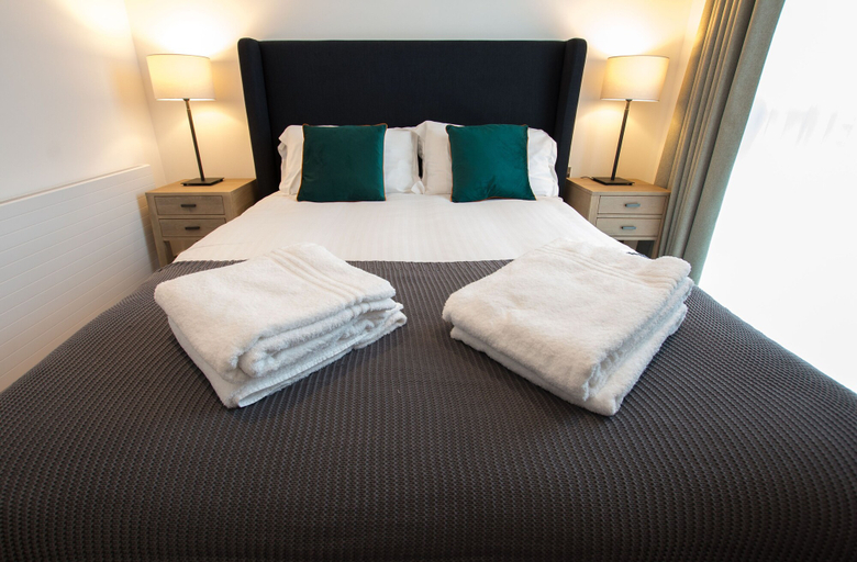 Bedroom 3, Charles Hope Apartment Canary Wharf, London