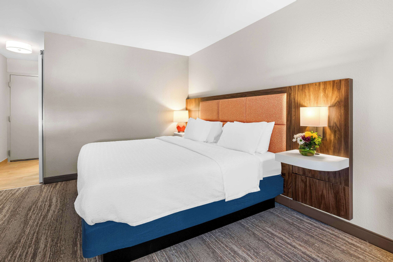 Bedroom 22