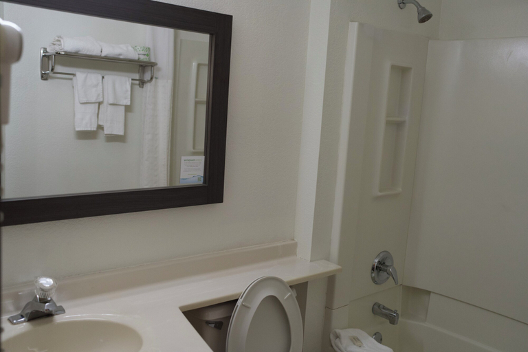 Bathroom 4, Quality Inn Johnstown, Cambria