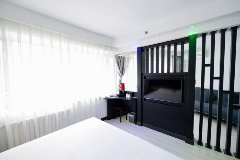 Bedroom 3, Watermelon Hotel (Dalian Zhongshan Square Railway Station Store), Dalian