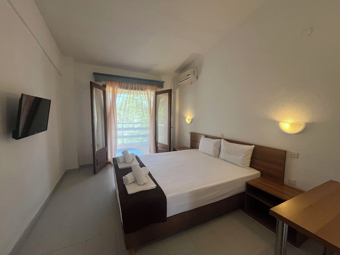 Bedroom 2, Sirtaki Apartments, Central Macedonia