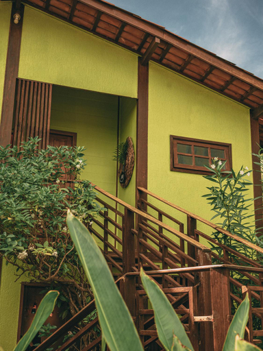 Exterior 13