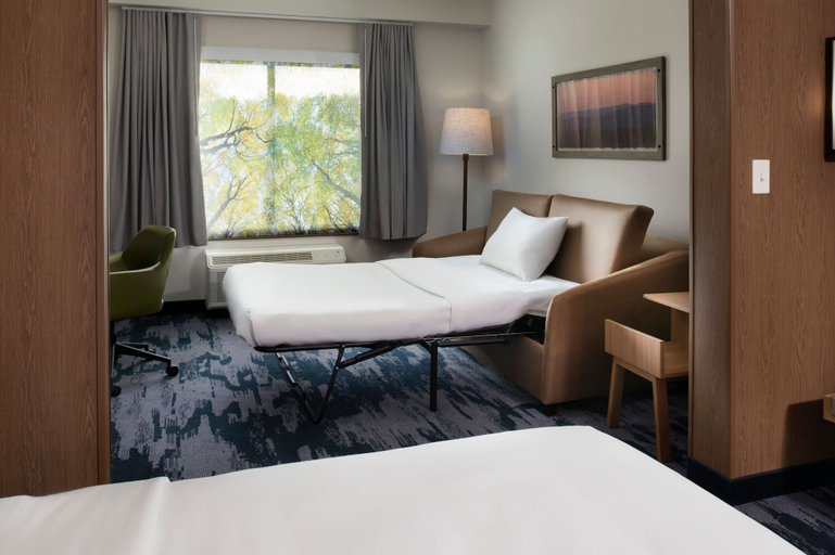 Bedroom 3, Fairfield Inn & Suites by Marriott Memphis Arlington, Shelby