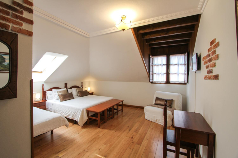 Bedroom 3, Hotel Rural El Espino, Asturias