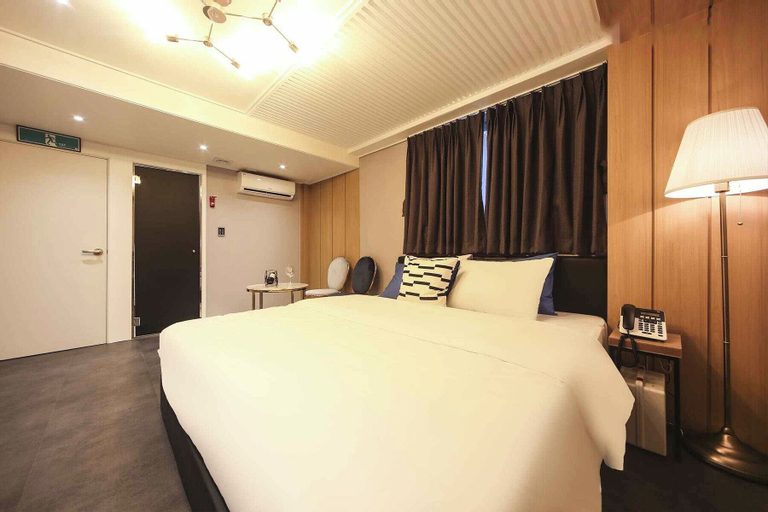 Bedroom 3, Bay hotel, Jung